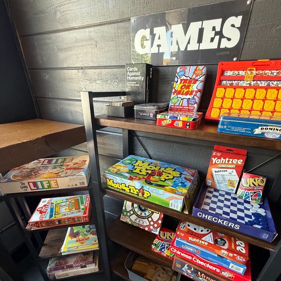 Ready for a family game day? 🎲🧩♟️🃏 This weekend, come play and enjoy our Kid's Eat FREE deal from 12pm - 4pm every Sunday at our Historic Barrel House - Flagstaff location! Just grab an adult entr&eacute;e and let the kids dig in! 
--
📍110 S San 